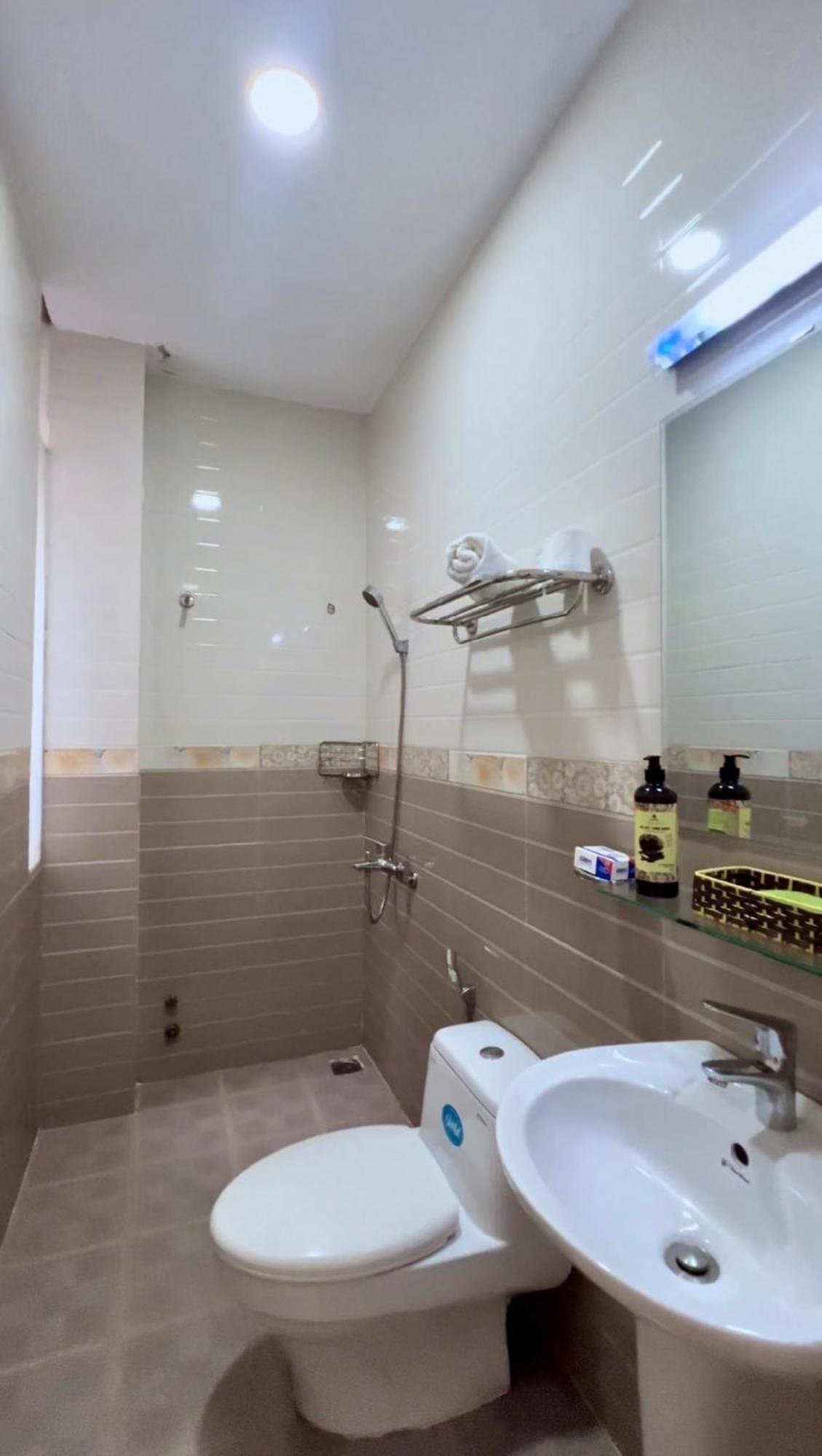 Dang Uyen 1 Hotel Đà Lạt Ngoại thất bức ảnh