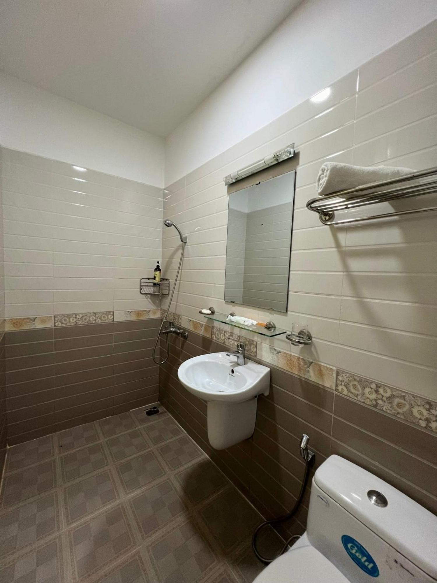 Dang Uyen 1 Hotel Đà Lạt Ngoại thất bức ảnh